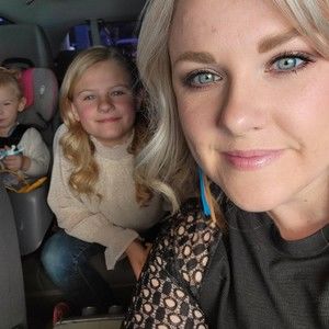 Meet your Posher, Cynthia